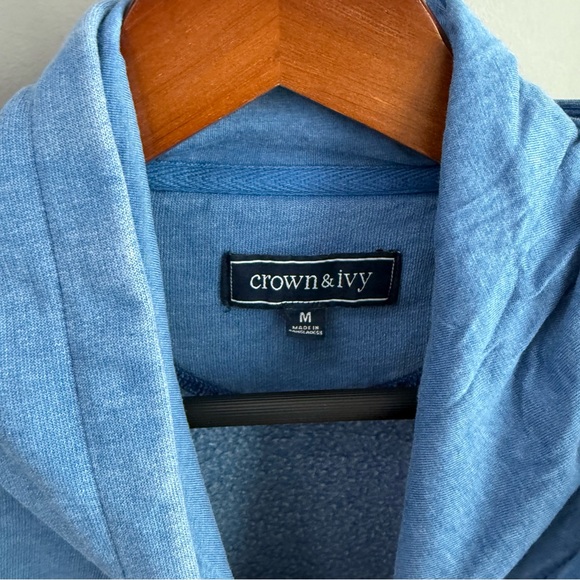 Crown & Ivy sweatshirt hoodie - Picture 3 of 5